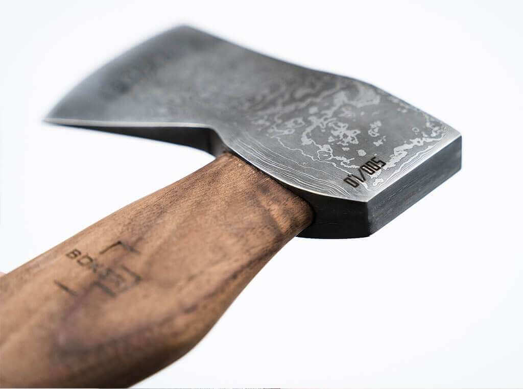 Damast Axt Handgeschmiedet - Torsionsmuster Klinge 550g MAQ2423